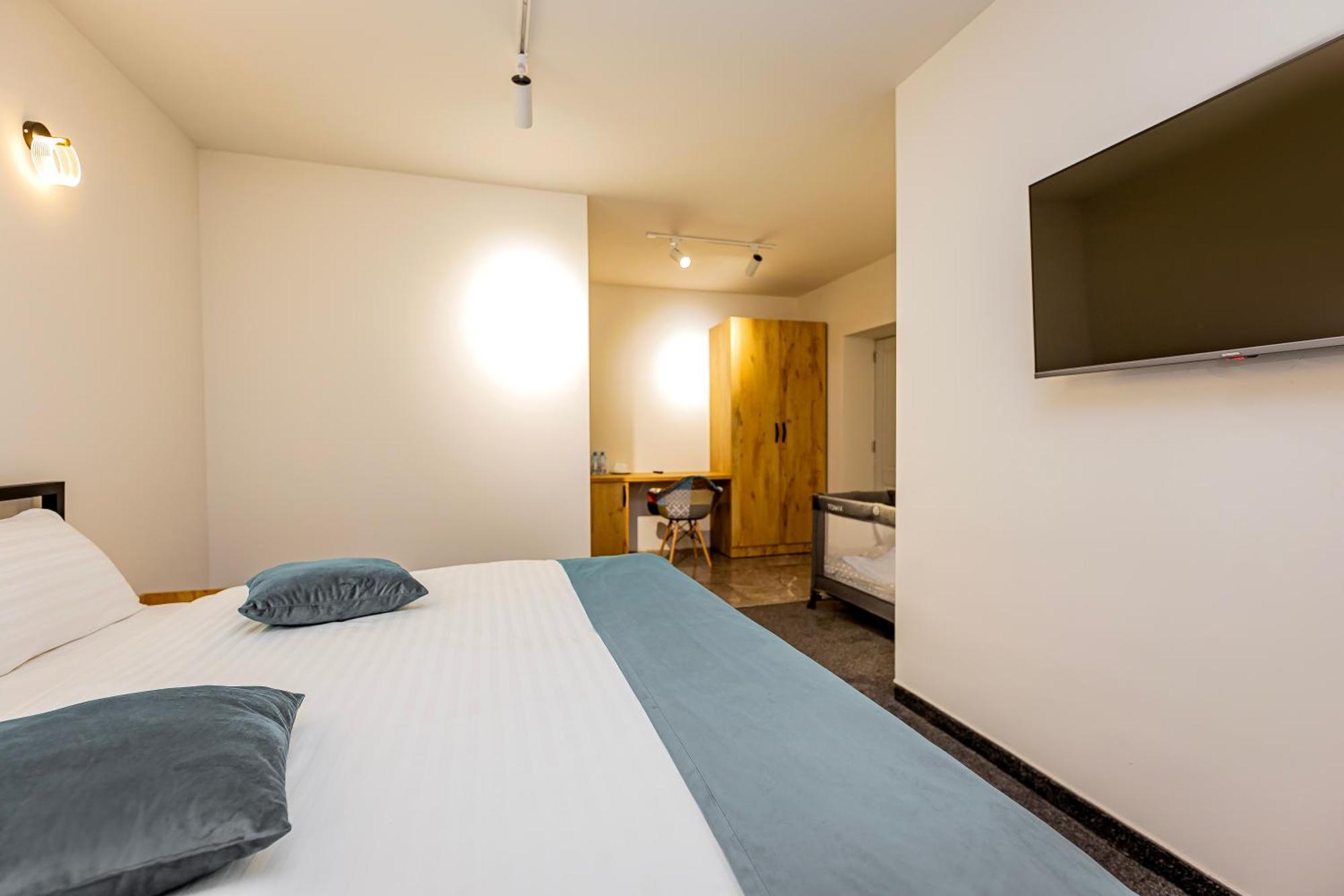 Taniqinn Dilijan Hotel מראה חיצוני תמונה