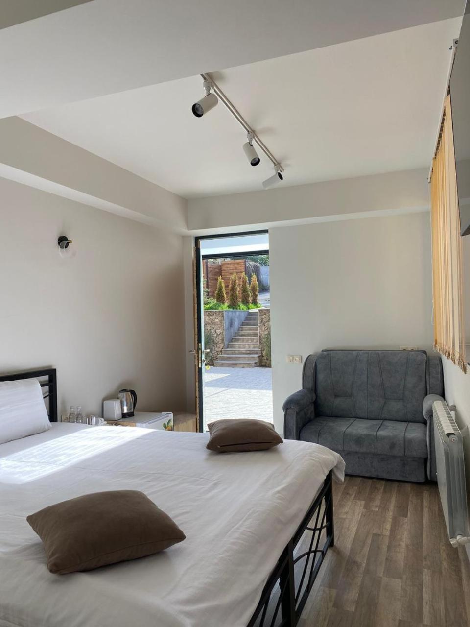 Taniqinn Dilijan Hotel מראה חיצוני תמונה